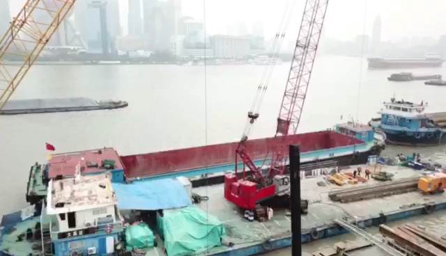 静压机施工与钢板桩沉桩过程示意